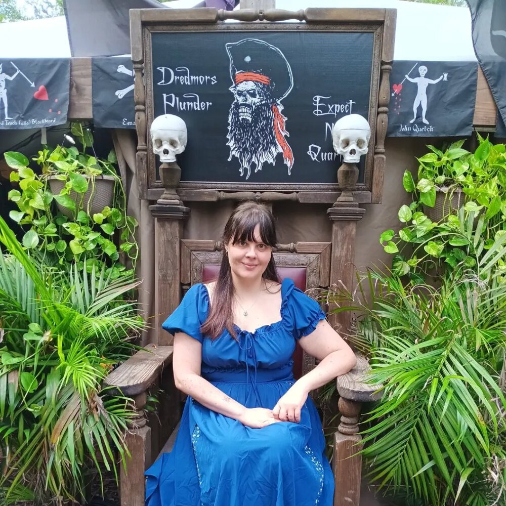 Meet your Posher, Crystal